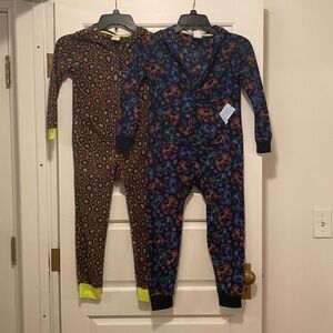 Bundle of 2 footless pajamas